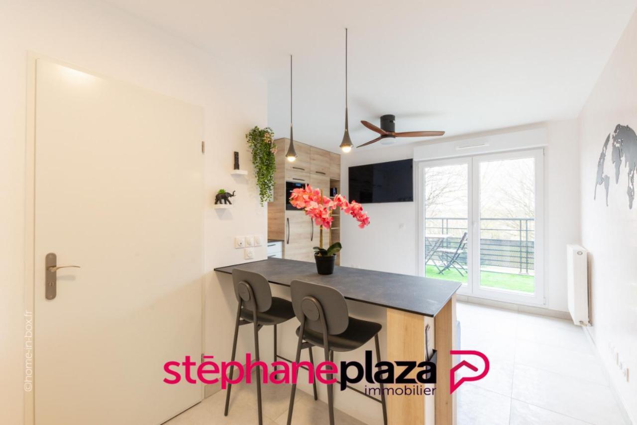 Plaza Parc 02 Apartment Montevrain Exterior photo
